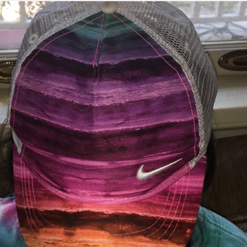 Sport hat - Picture 3 of 3